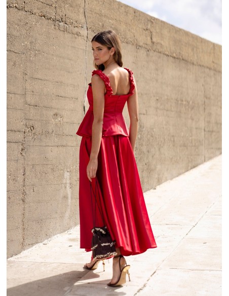 Red midi skirt with pockets and side zipper