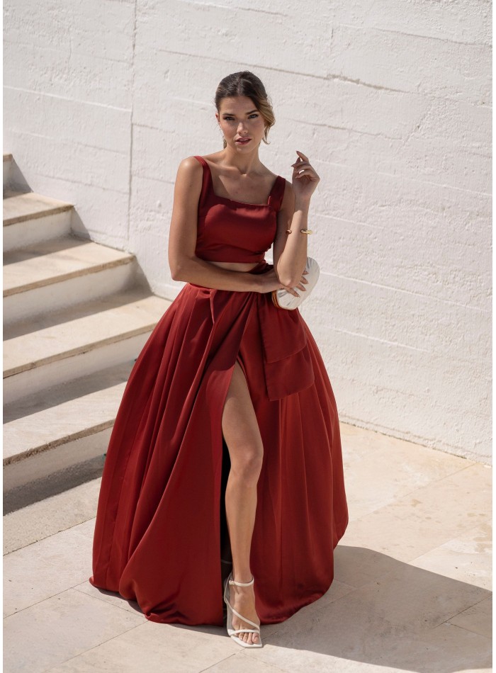 Terracotta top with straps and square neckline