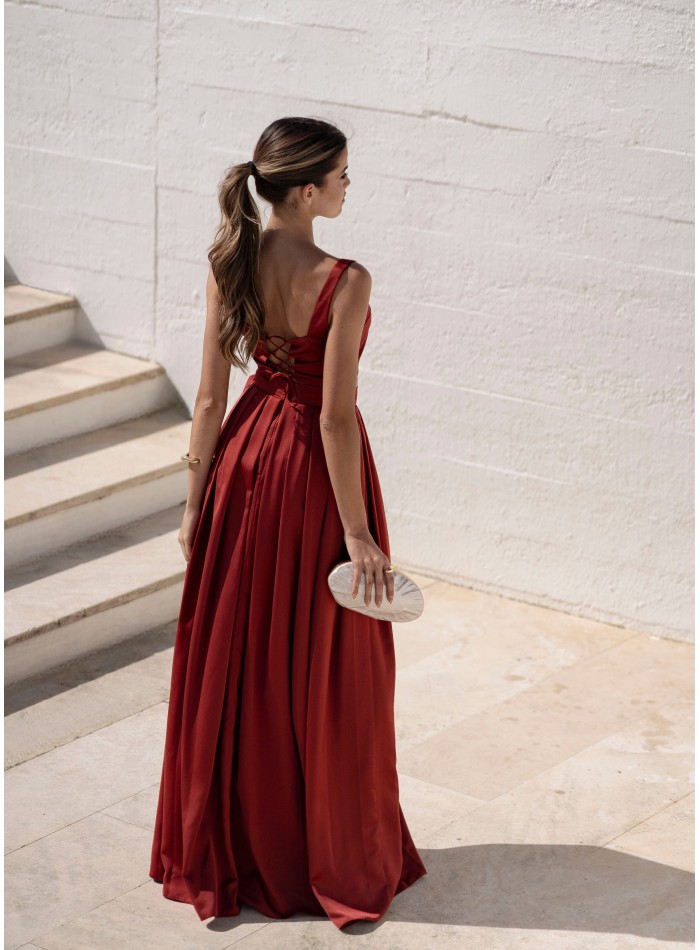 Terracotta top with straps and square neckline