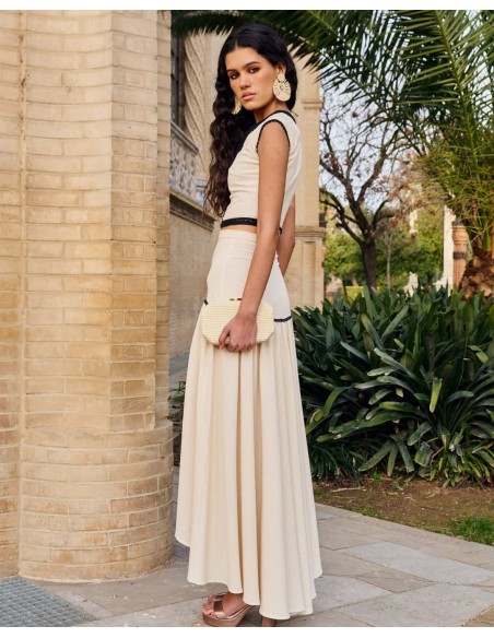 Top en lin beige et noir avec encolure en V