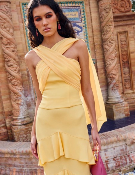 Top para invitada escote palabra de honor con fular de gasa multiposición