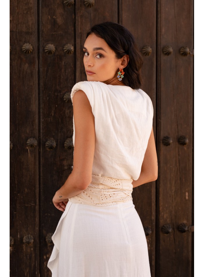 Conjunto mamá comunión en lino blanco con escote cruzado