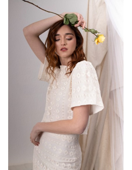 Ivory macramé top with short sleeves