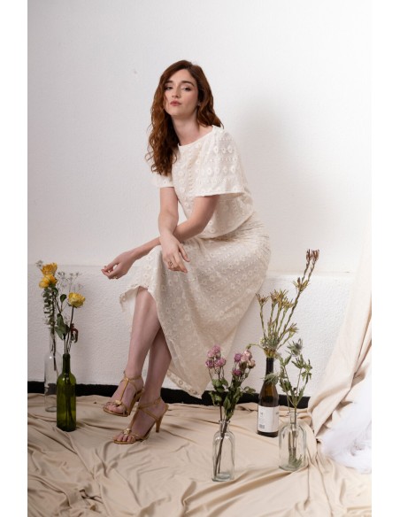 Falda midi evasé de macramé marfil para eventos Falda midi evasé de macramé marfil para eventos