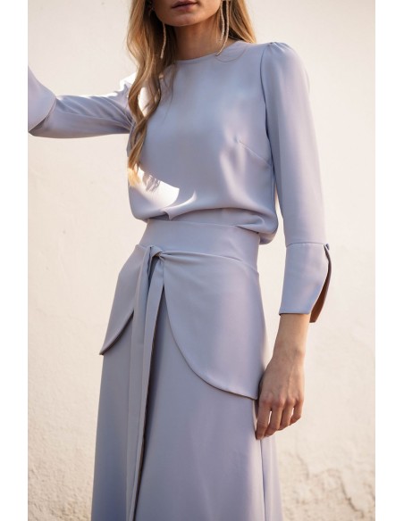 Top in lavender color with cuff detail