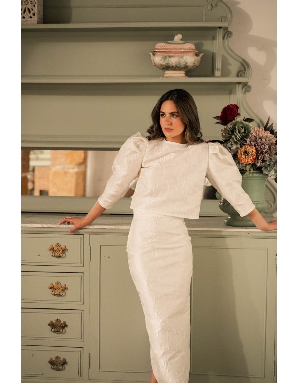 Ecru brocade top with puffed sleeves 2
