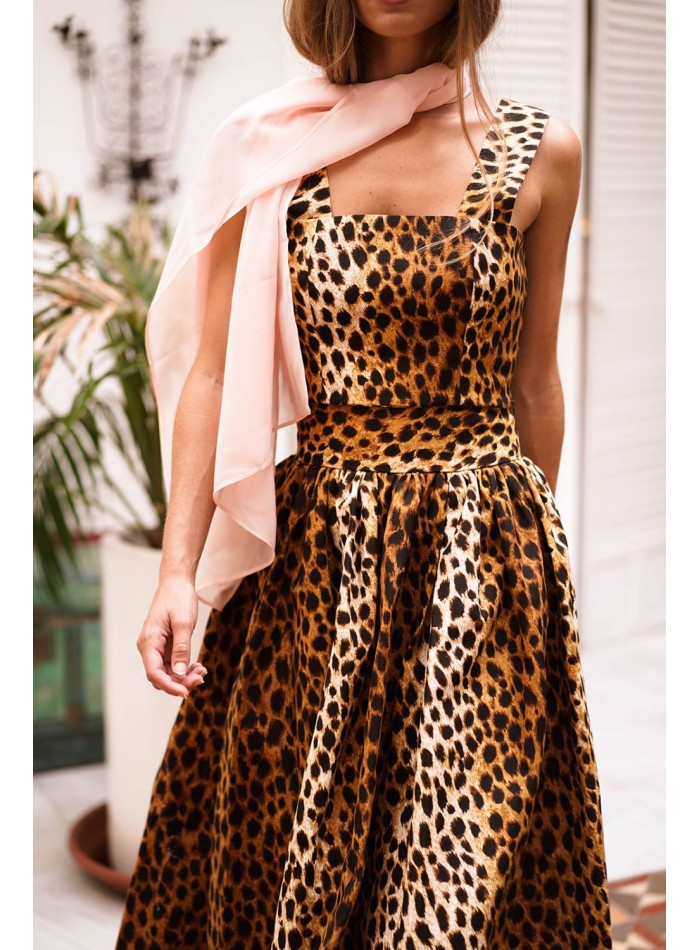 Top de tirantes anchos estampado leopardo para ocasiones especiales