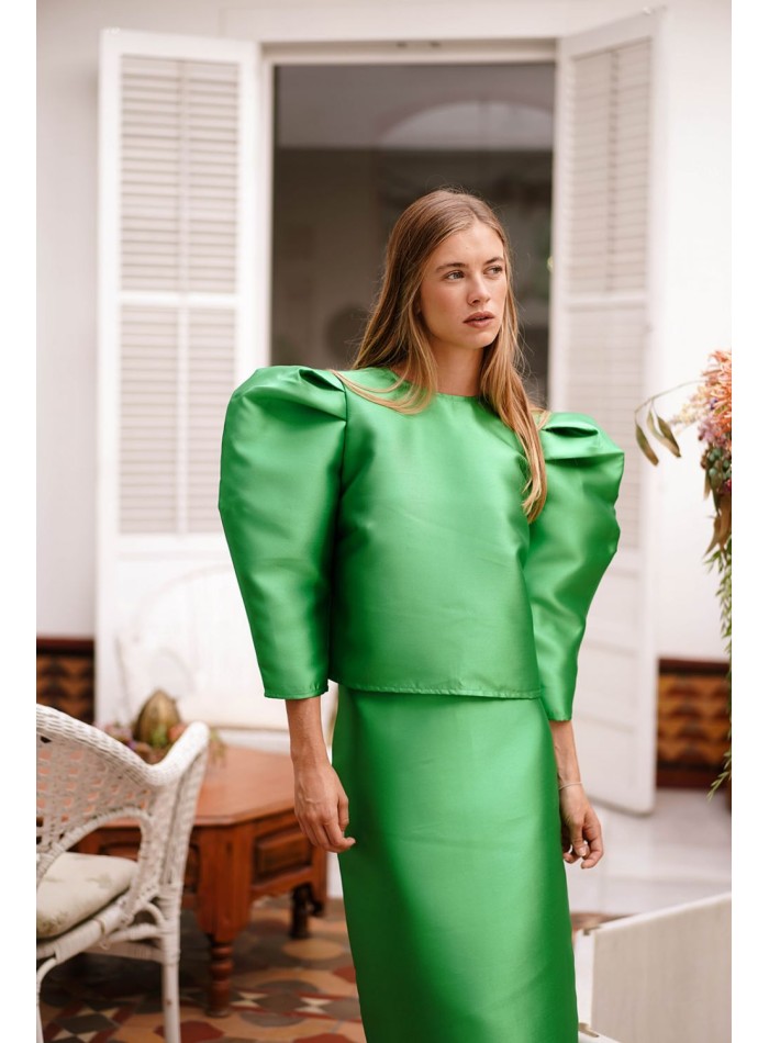 Party top in green mikado with puffed sleeves