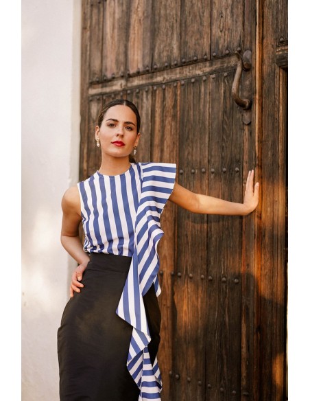 Top à volants et à rayures bleues