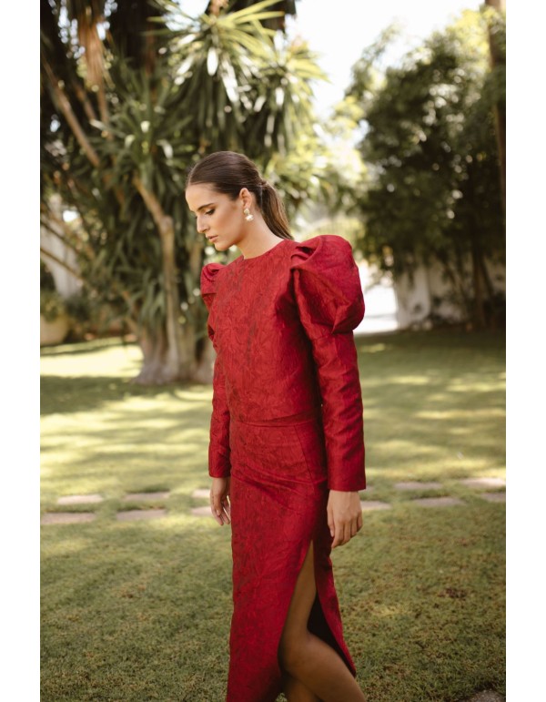 Burgundy floral brocade top with puffed sleeves 2