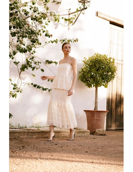 Falda midi de fiesta en macramé marfil con volante para eventos especiales