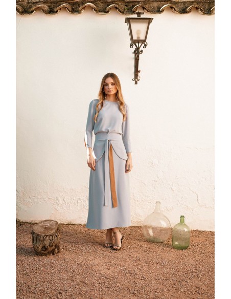 Flared midi skirt with front lacing