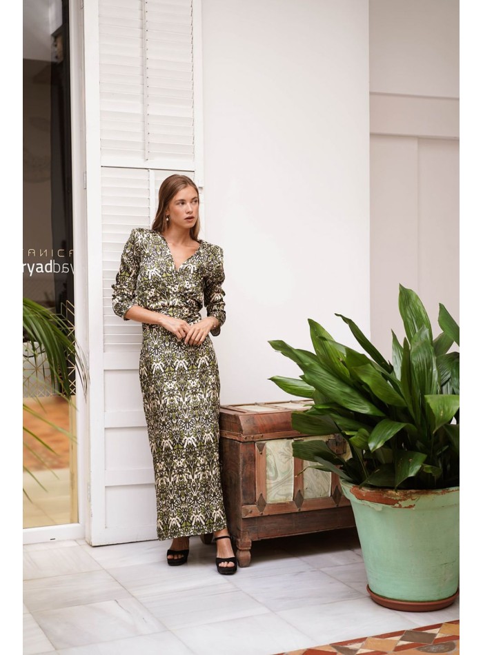 Flared midi skirt printed in green, ecru and black
