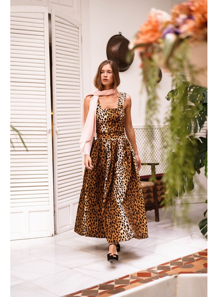Flared leopard print midi skirt