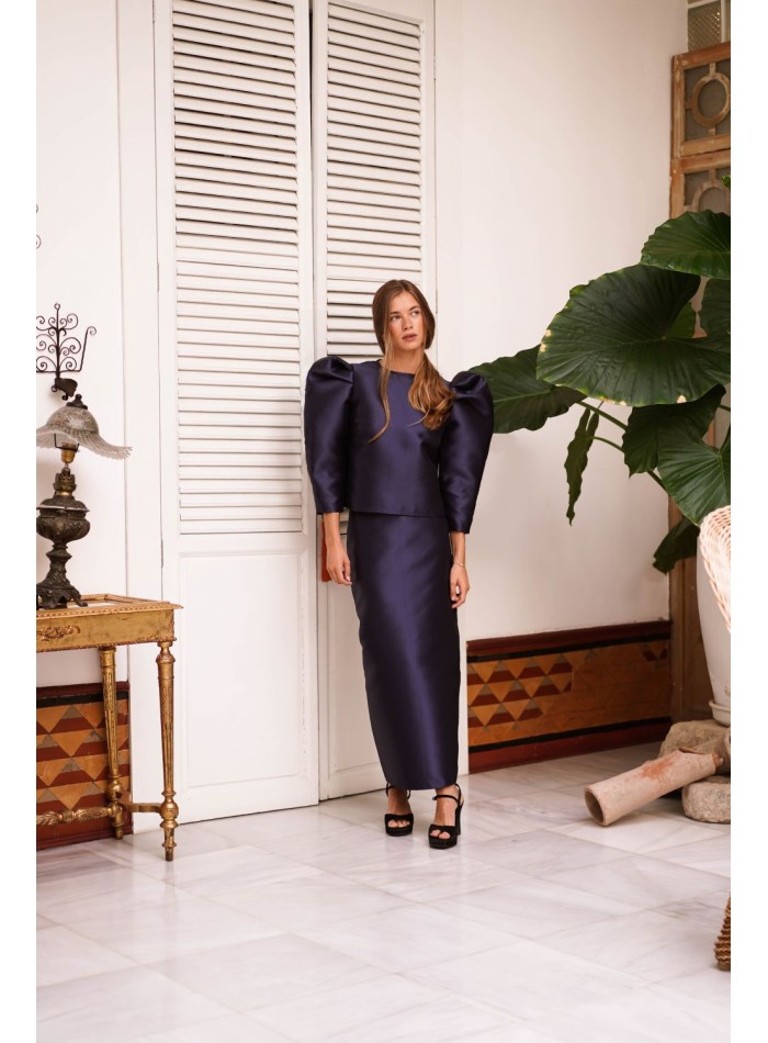 Falda midi recta en mikado azul marino para invitada de boda