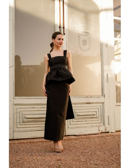 Jupe midi droite en taffetas noir avec fente au dos