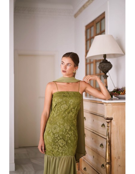 Robe longue en dentelle vert olive avec jupe en mousseline de soie