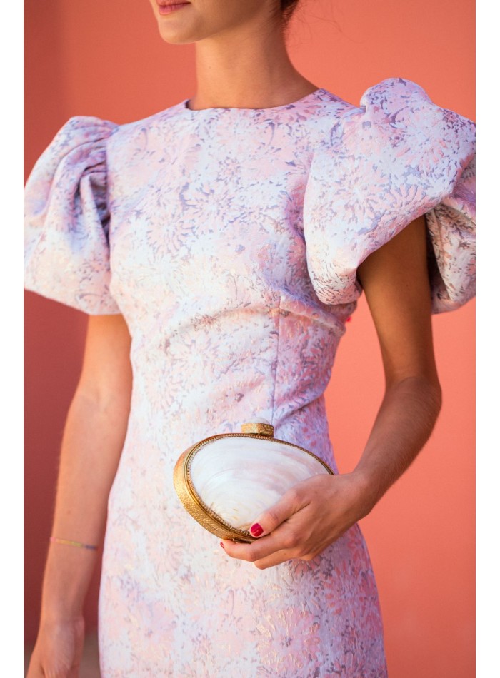 Robe courte en brocart floral à manches bouffantes