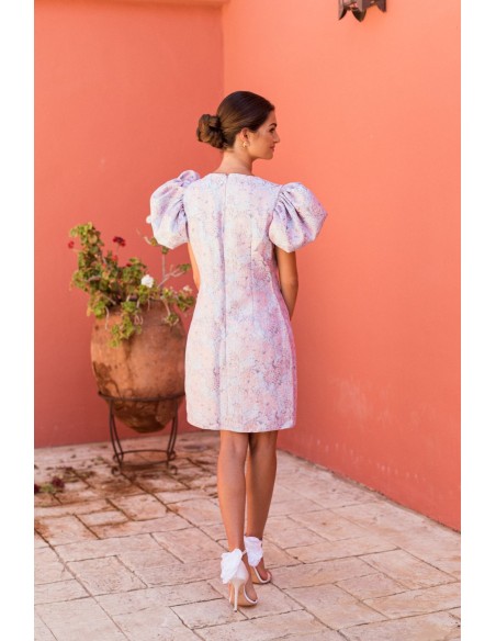 Vestido corto brocado de flores con manga abullonada para graduaciones