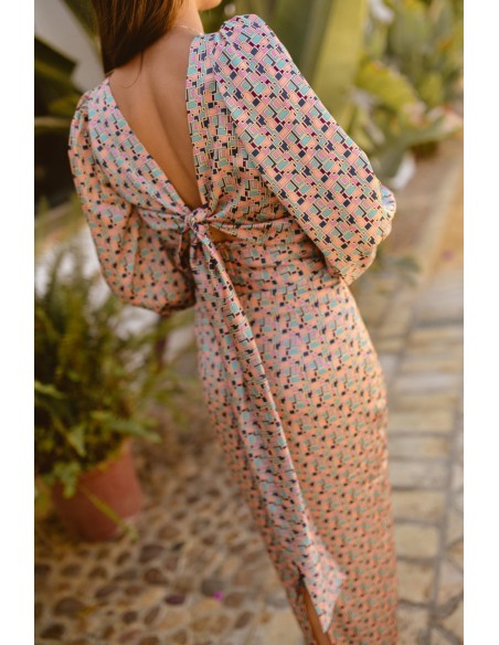 Multicolor top with geometric print and long sleeves