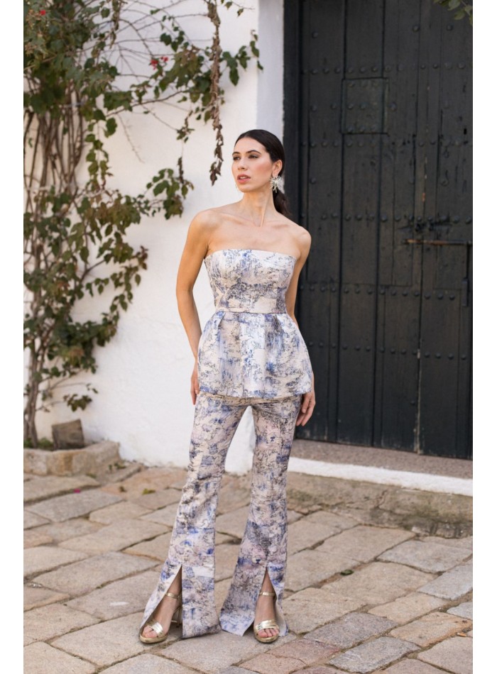 Brocaded bell-bottom pants with front slit