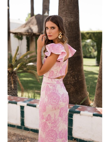 Top brocado rosa estampado con volantes Top brocado rosa estampado con volantes