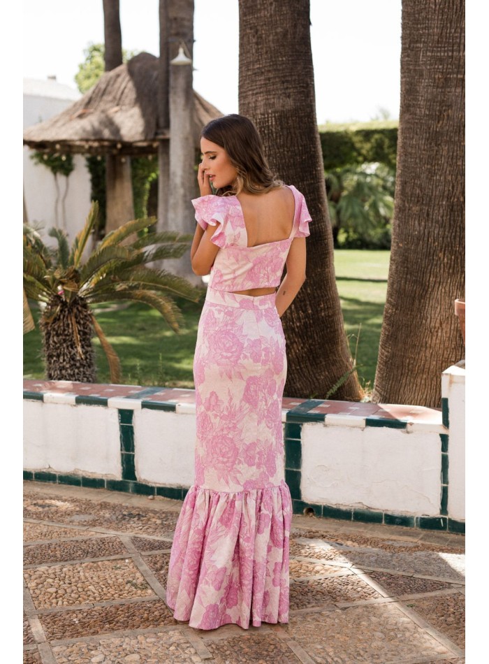 Falda larga rosa brocada con maxi volantes para graduaciones y bodas