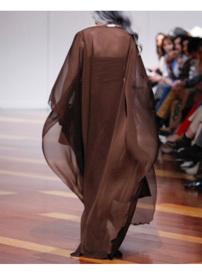 Longue cape de fête en organza brun chocolat