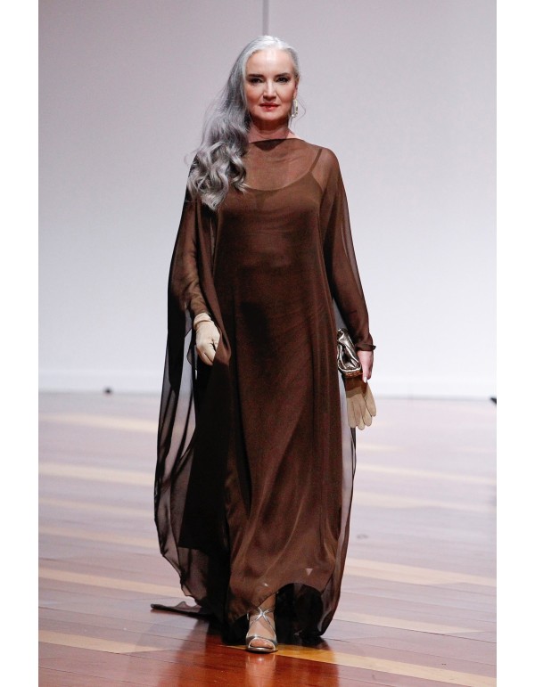 Longue cape de fête en organza brun chocolat 2