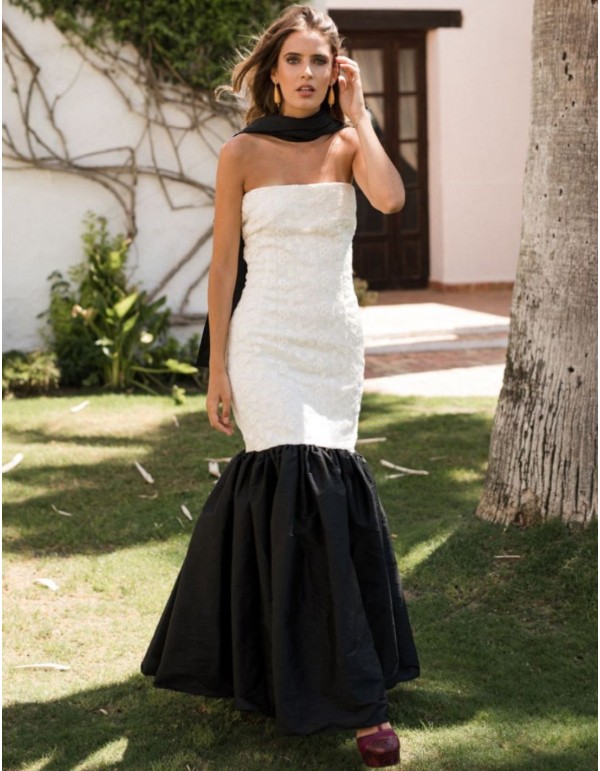 Vestido largo palabra de honor blanco y negro