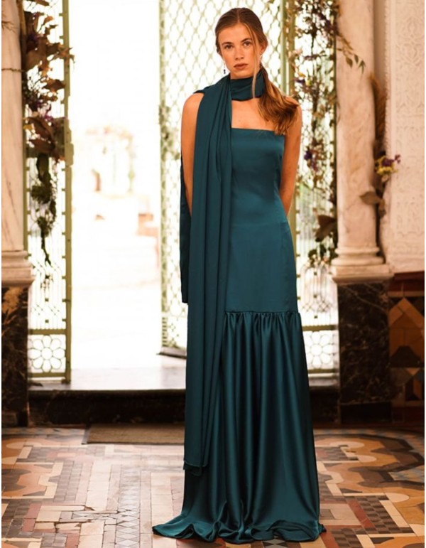 Vestido largo azul petróleo con falda de vuelo
