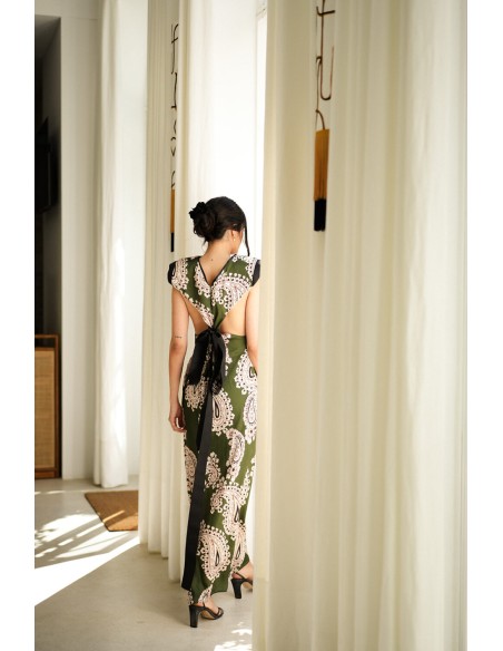 Khaki green long printed dress with shoulder pads