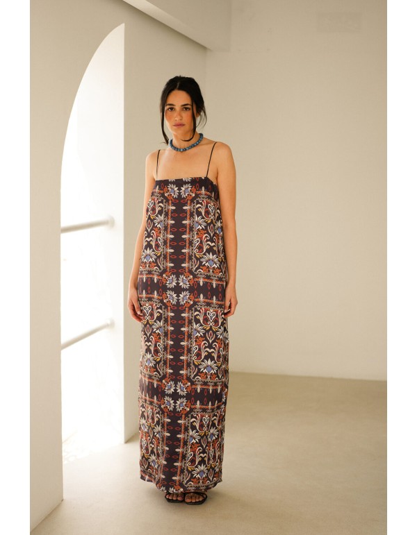 Long straight dress with ethnic print 2