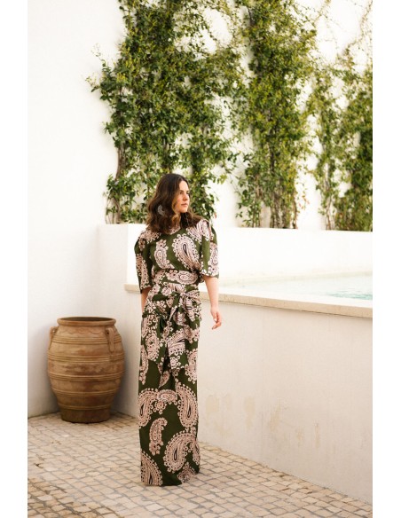 Falda larga estampado étnica verde para graduaciones Falda larga estampado étnica verde para graduaciones