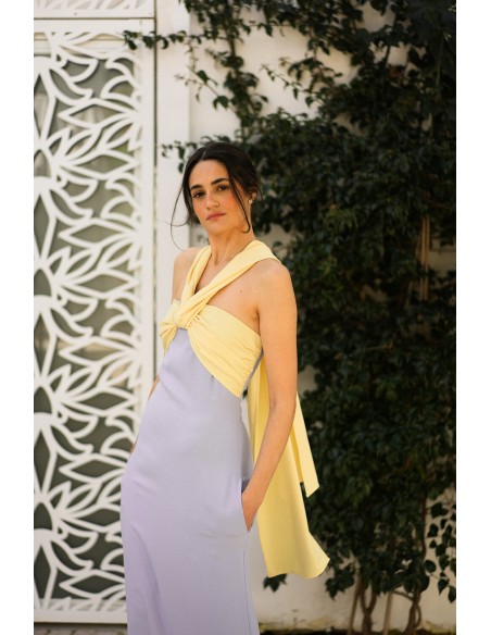 Vestido de fiesta bicolor con escote halter anudado para ocasiones especiales Vestido de fiesta bicolor con escote halter anudado para ocasiones especiales