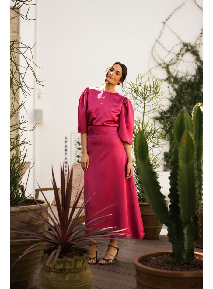 Fuchsia party blouse with short puffed sleeves