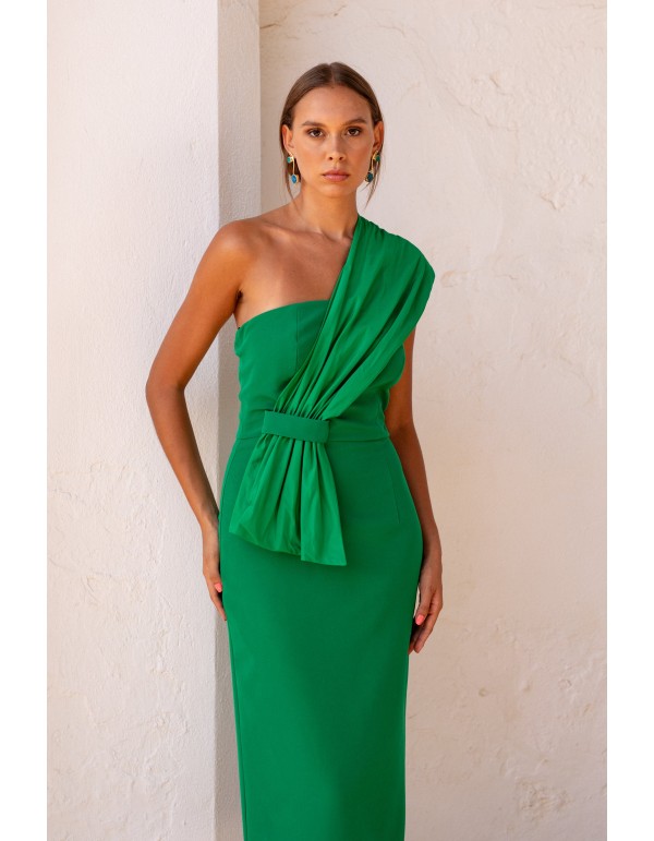 Vestido midi de invitada verde con escote plisado asimétrico 2