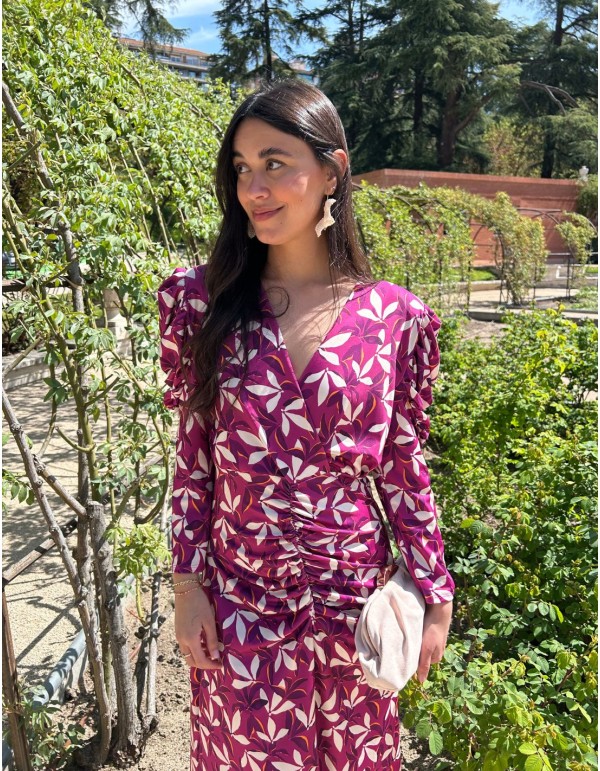 Vestido para invitada midi con manga abullonada y...