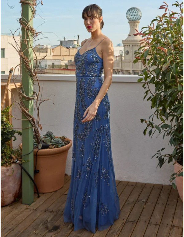 Long party dress with straps and rhinestones
