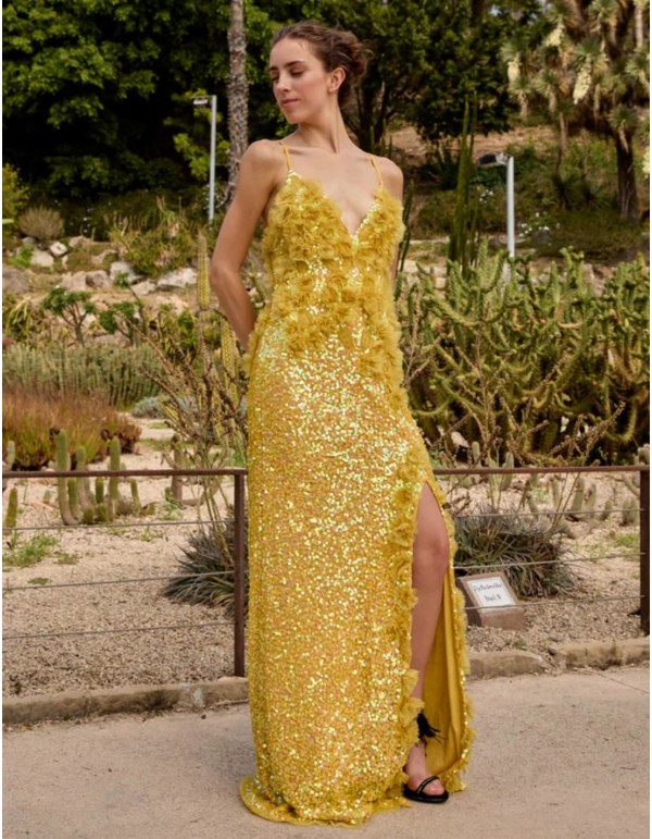 Long yellow party dress with tulle flowers and sequins 2