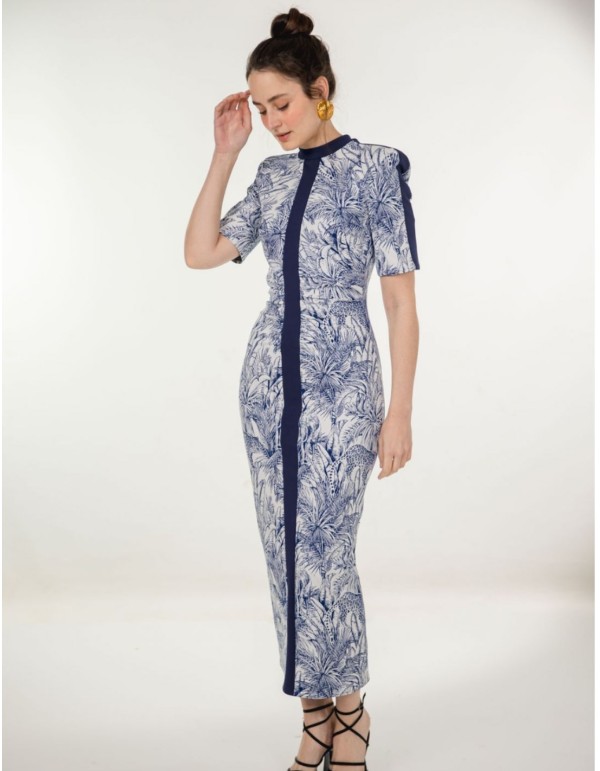 Knitted midi dress with blue jungle print and high neckline 2