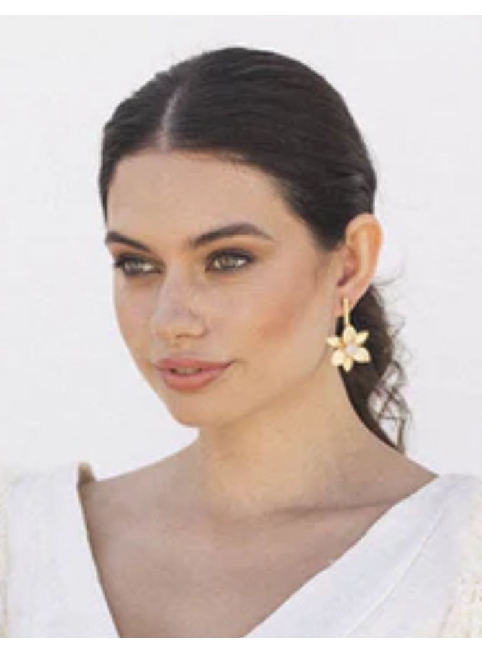 Floral gold plated party earrings with moonstone
