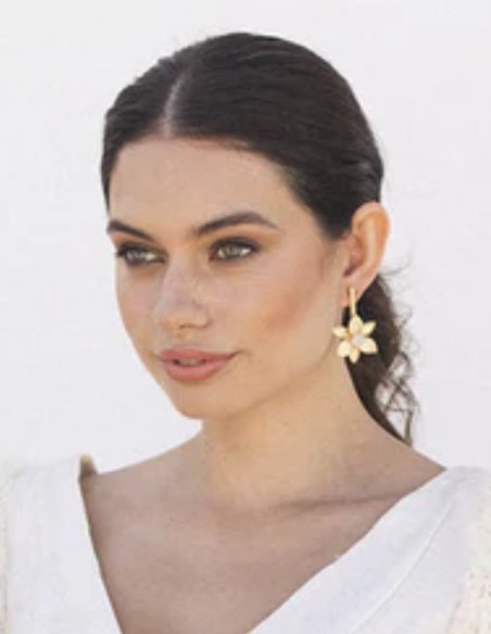 Floral gold plated party earrings with moonstone