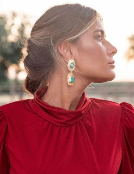 Gold plated party earrings with irregular stones