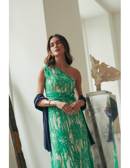 Vestido de invitada largo de gasa con drapeado en hombro y cintura