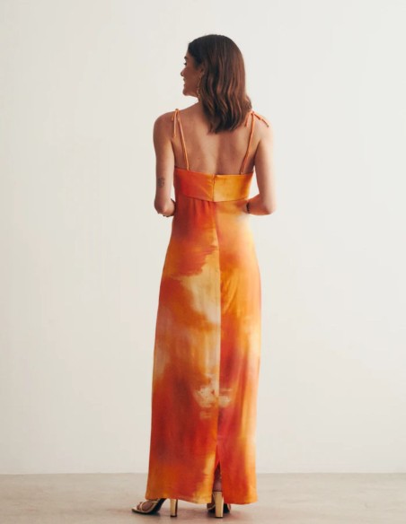 Robe longue à bretelles orange irisée