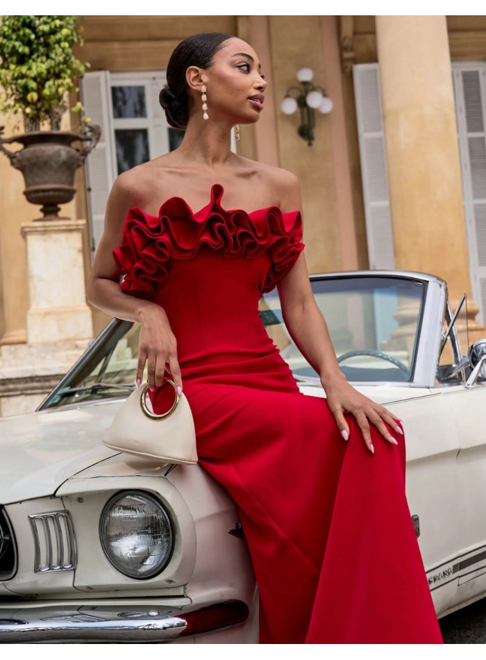 Vestido largo para evento con escote palabra de honor y volantes
