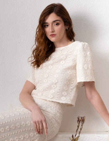 Ivory macramé top with short sleeves