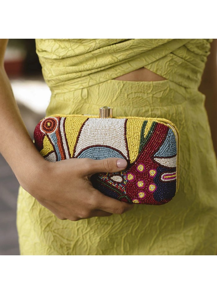 Bolso bordado a mano con cuentas de colores para eventos