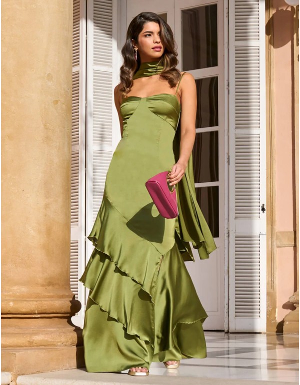 Vestido de fiesta largo de satén con volantes